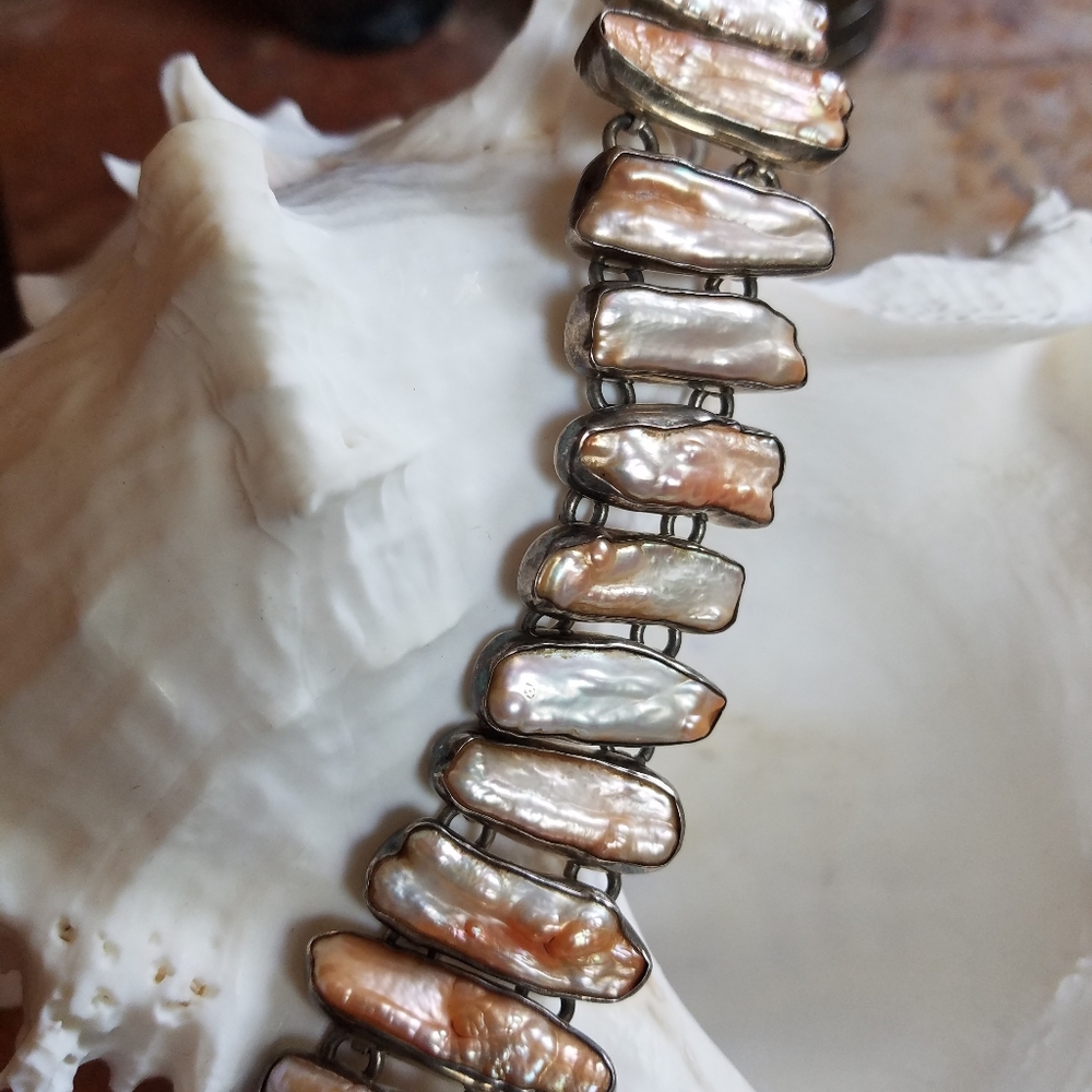 BEAUTIFUL UNUSUAL PEACH PEARL HEAVY STERLING BRACELET - Picture 4 of 10